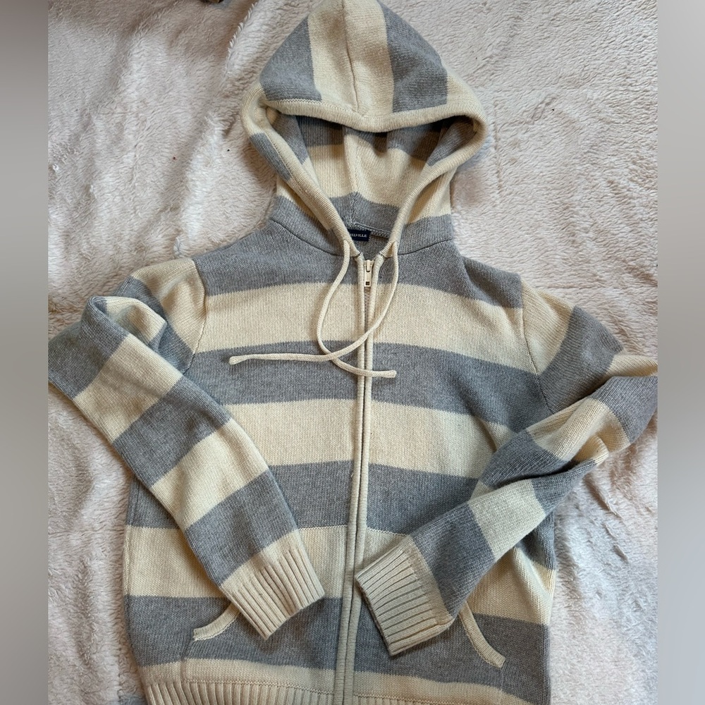 brandy melville zip up